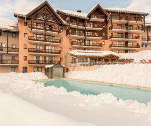 Skis aux pieds ! A partir de 386 �/sem. en location 4 pers.