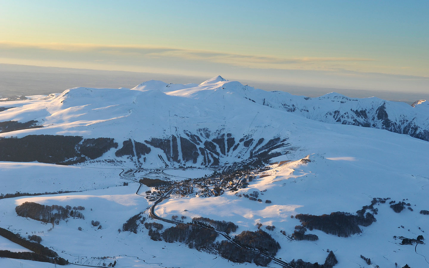 massif-sancy-hiver