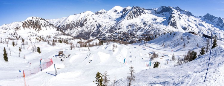 Le snowpark Isola 2000 (via isola2000.com)