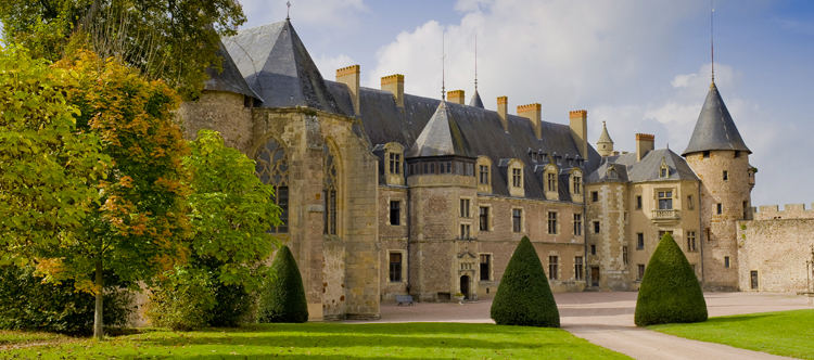 chateau-de-lapalisse