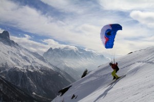 Skier aux 2 Alpes à la Toussaint La Parapente ski